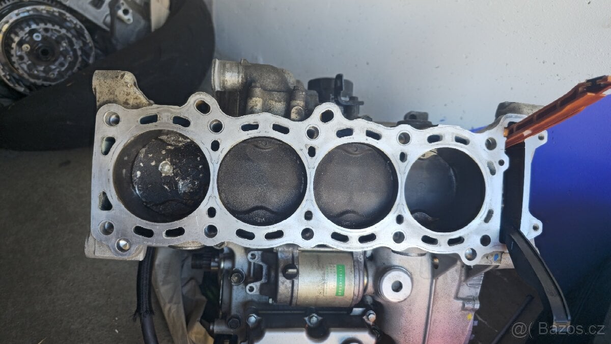 Motor Suzuki GSX-R 1000 L2