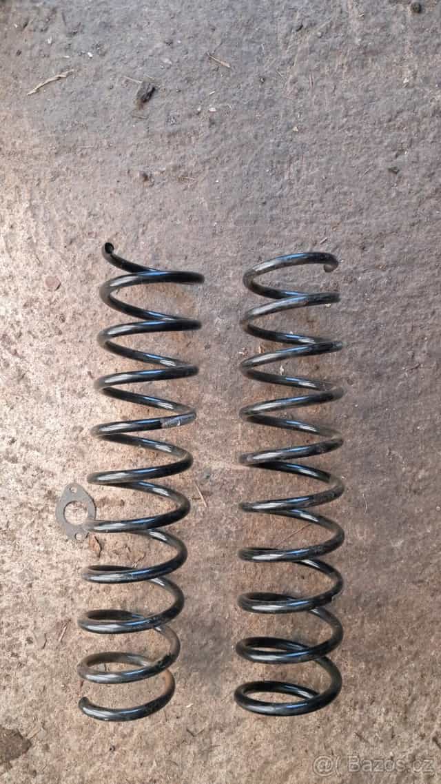 Prodám pruziny na Volvo V40