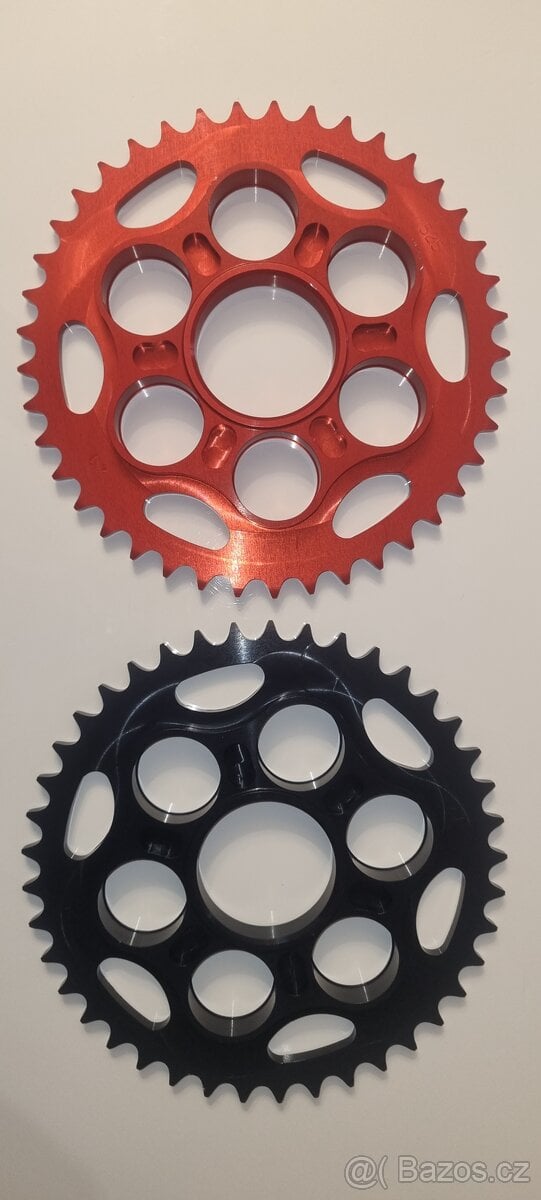 Rozeta, ozubné koleso na Ducati 1098, 1198. Panigale