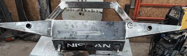 Pevnostní naraznik nissan patrol y60