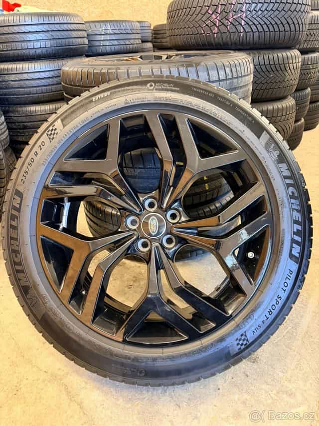 ORIG.LETNA SADA RANGE ROVER EVOQUE.R20 235/50/20