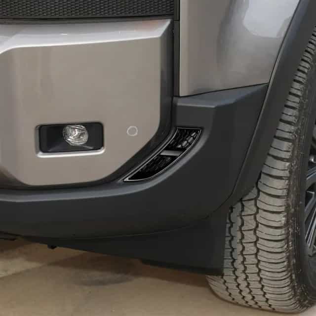 Toyota land cruiser 250 mřížky do předního nárazníku.