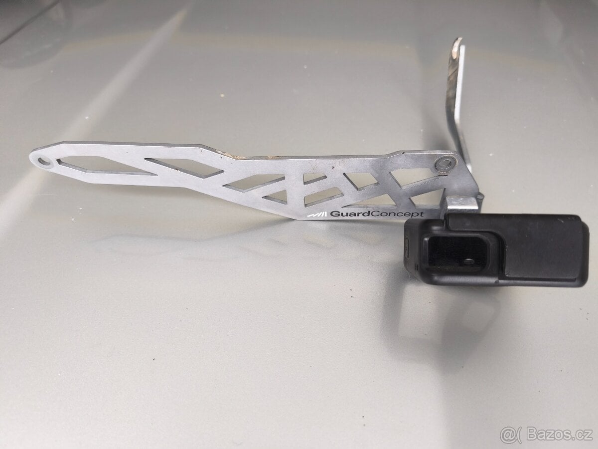 Držák na Go Pro kameru na BMW R1250GS (Adventure)