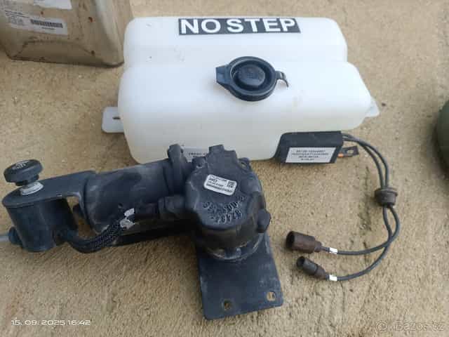 Humvee Hummer H1 sada ostřikovače a stěrač