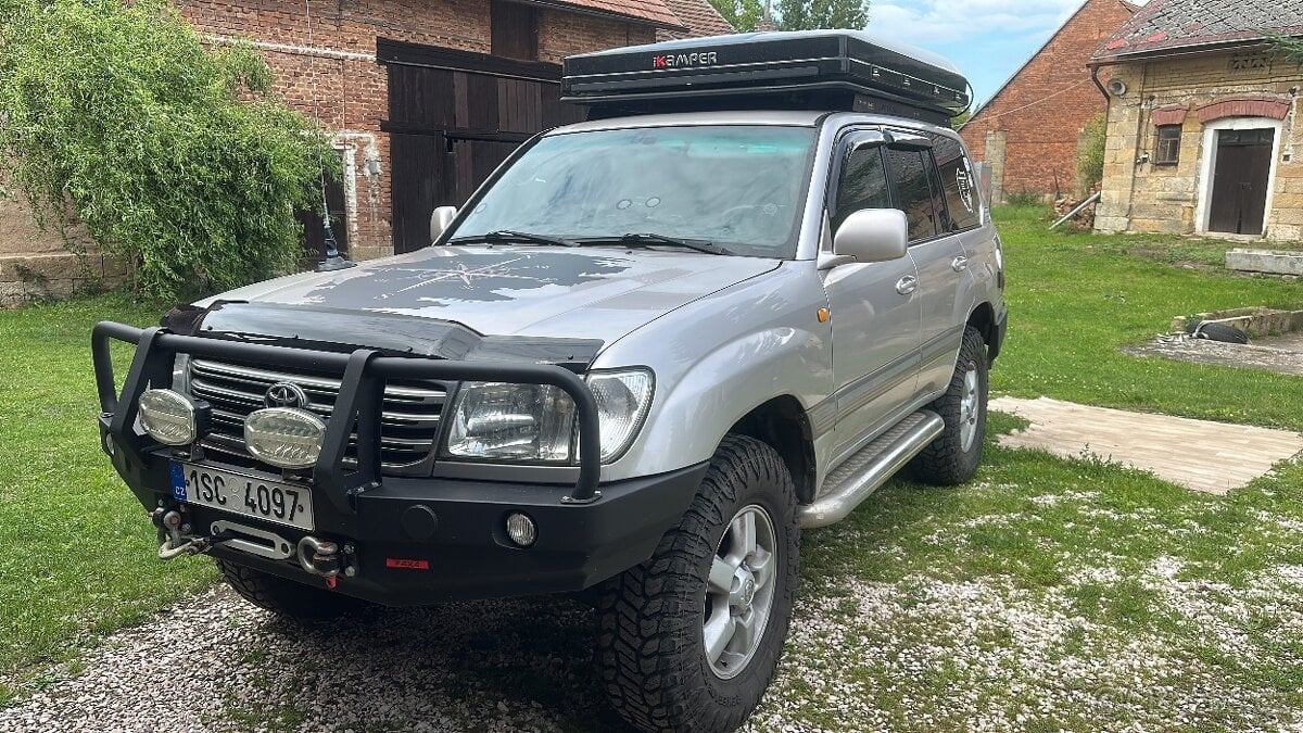 Toyota land cruiser 100