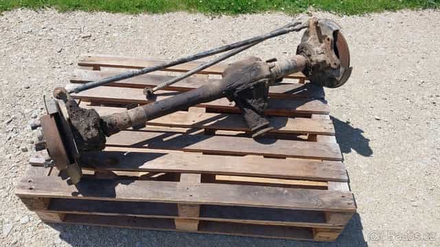 Suzuki Samurai – Náprava přední úzká