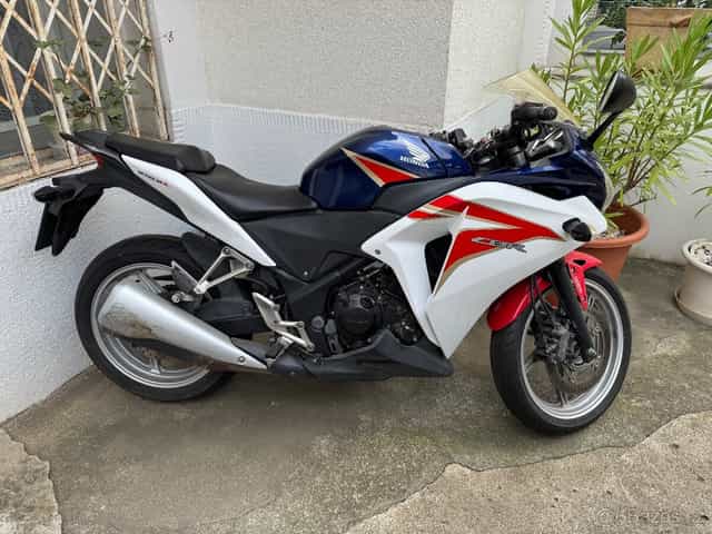 Honda CBR 250r