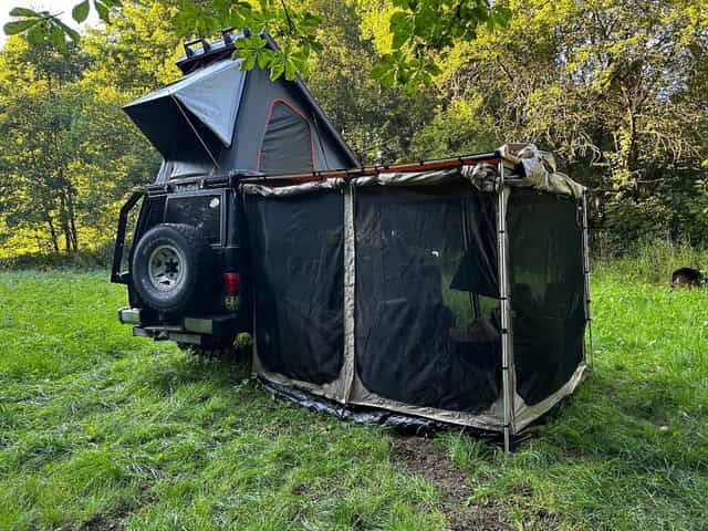 Toyota Land Cruiser 76 KZJ, PRIPRAVENO NA KEMPOVANI