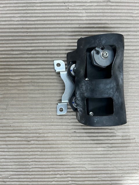 Motorček prívery výfuku Yamaha R6 2008+