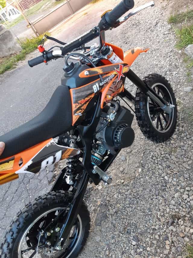 Mini-cross