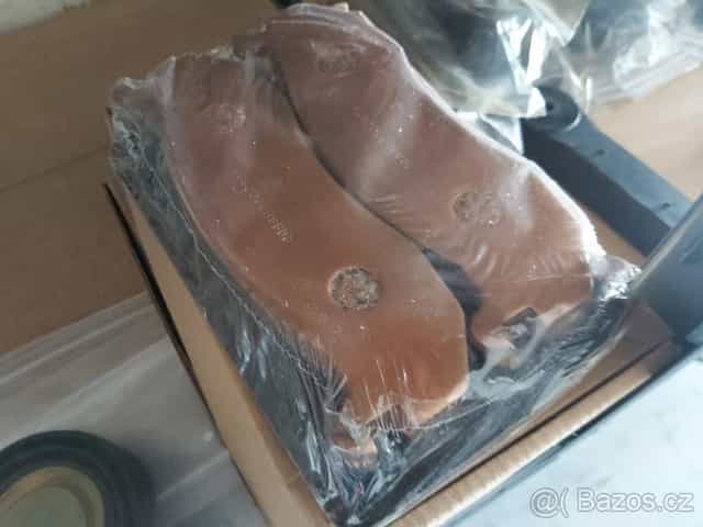 Hummer H1 / HMMWV - brzdové destičky