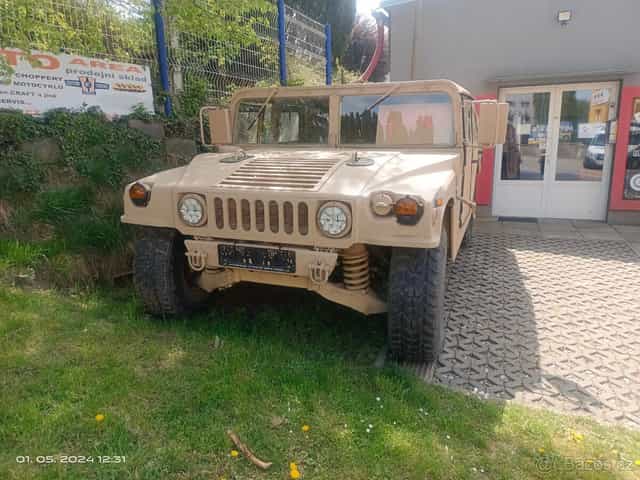 Humvee M998 Hummer H1