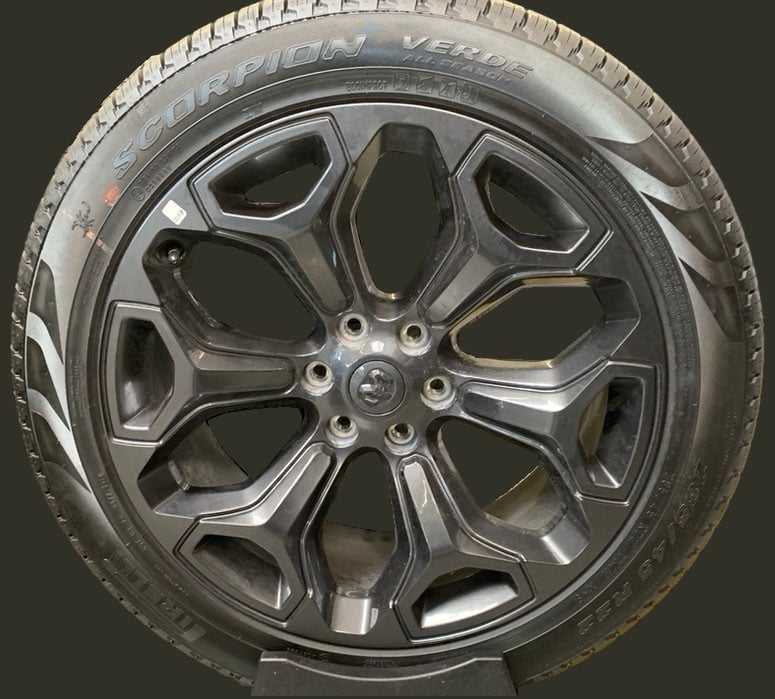 Original Disky kol RAM 22" vč. Pneu SCOPION Verde 285/45 R2