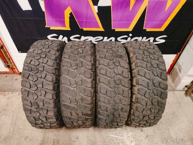 Bf goodrich mud terrain T/A 255/75 r17
