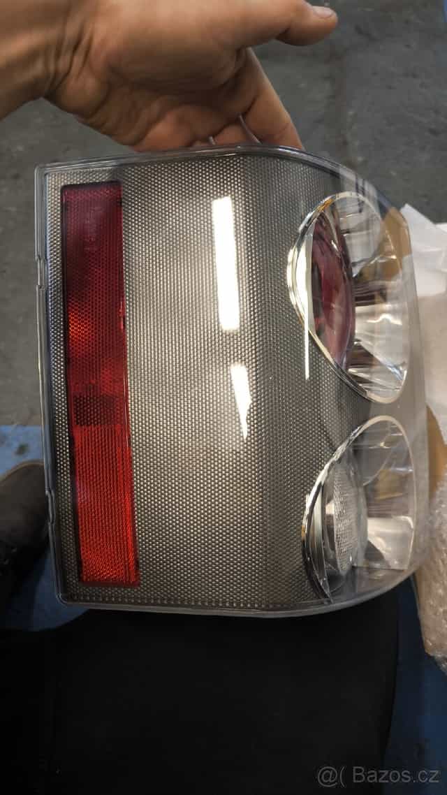 Zadní světlomet Range Rover L322 - nový