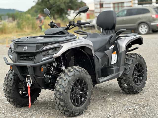 Can-am Outlander Max 700 XT T3b - AKCE