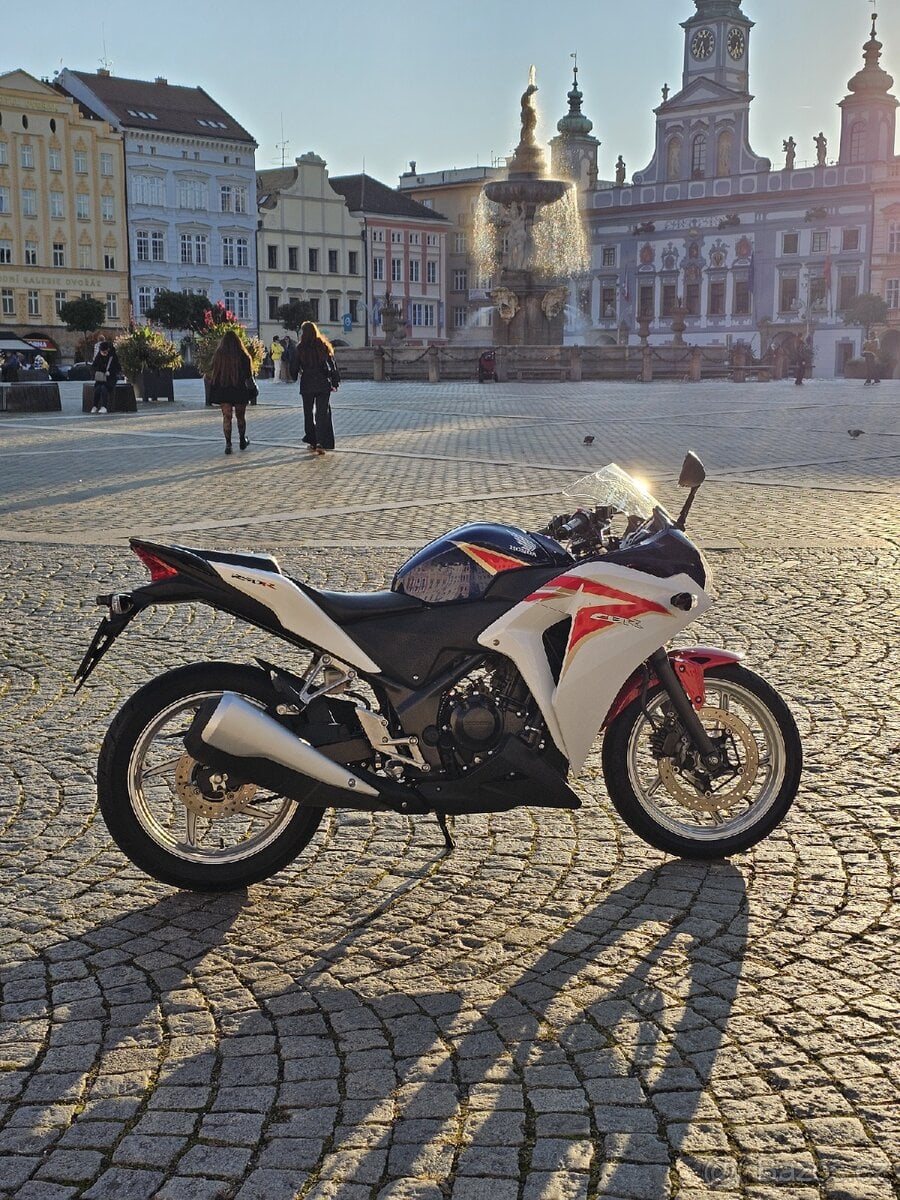 Honda CBR 250r 2011