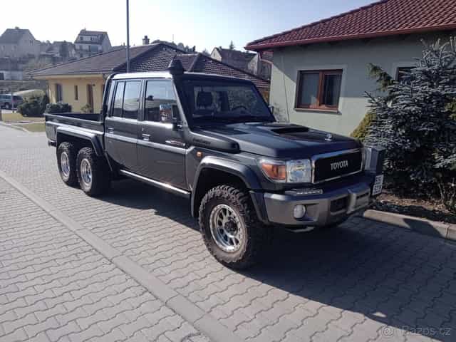 Land Cruiser 79 VDJ 6x6 4,5TD V8 S L E V A