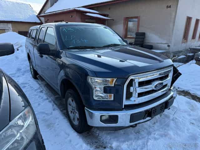 Ford F-150 XLT 5.0 v8 2015 4x4 již v ČR