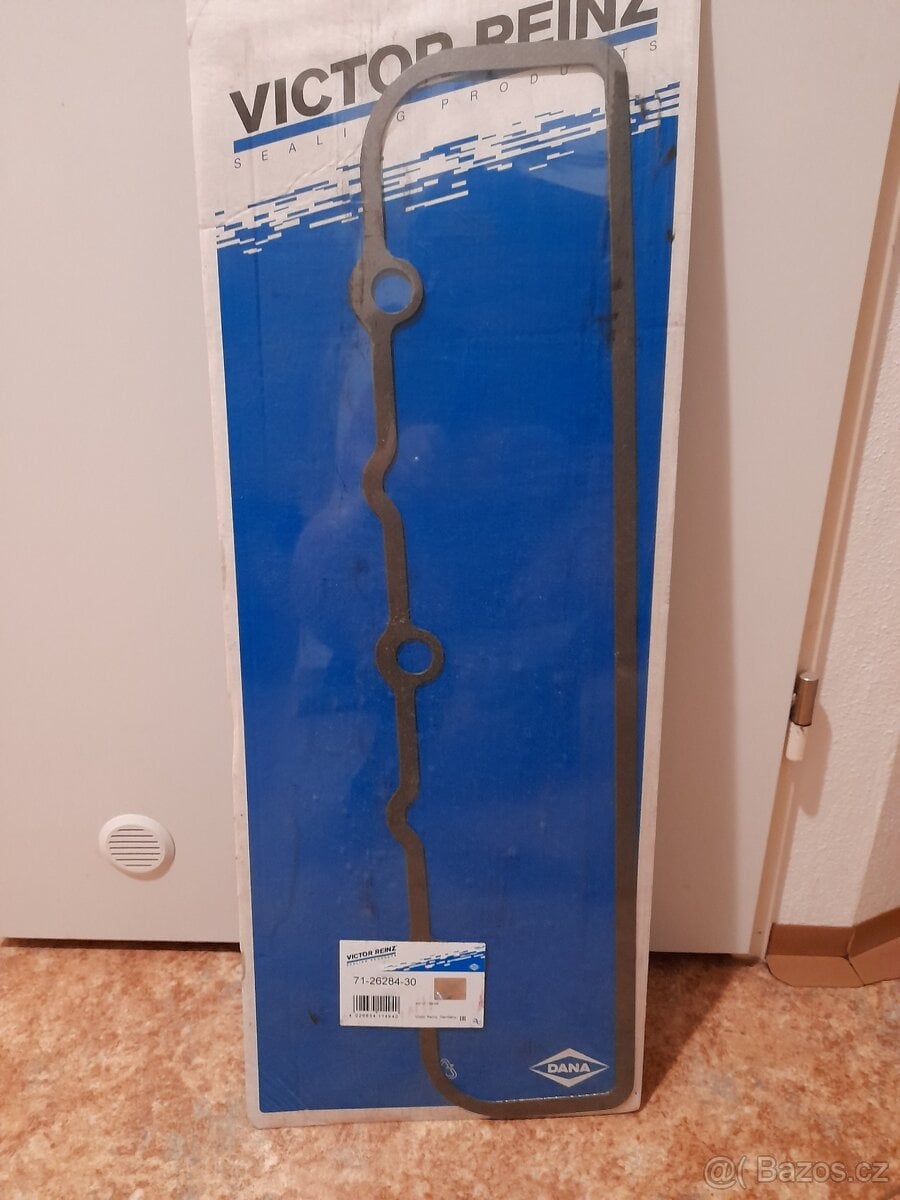 Mercedes unimog - Těsnění, kryt hlavy válce VICTOR REINZ 71-