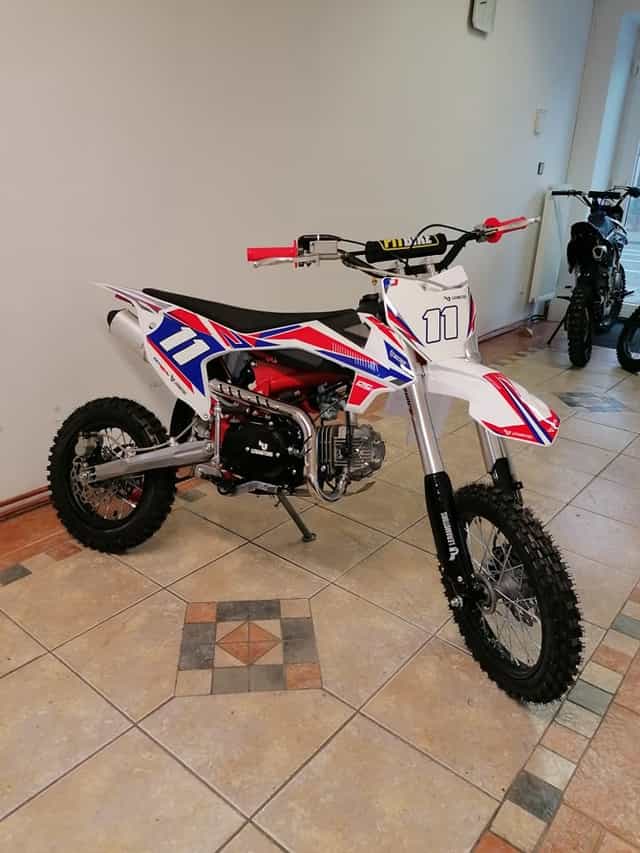 Pitbike Shark 125ccm 17x14 červená