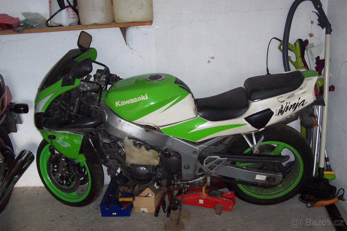 Kawasaki Zx 600 F