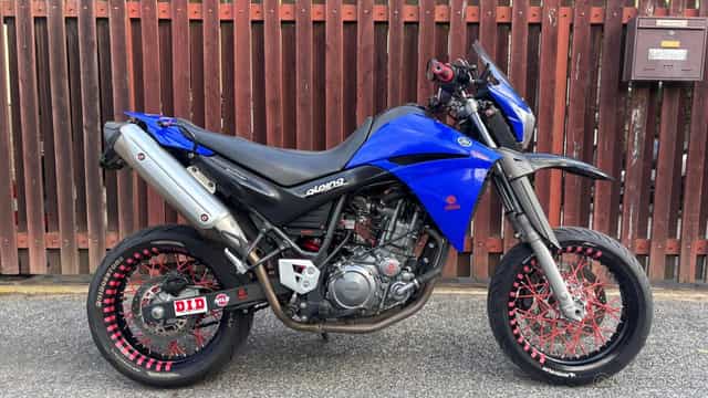 Yamaha XT660X