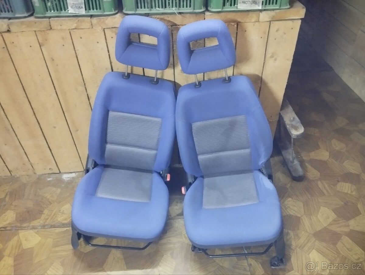 Sedadla Suzuki Jimny