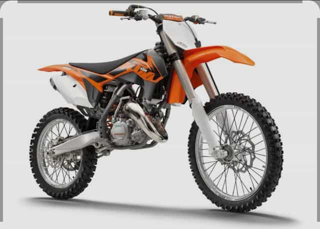 Koupím moto 450 nejlépe enduro nebo s El startérem