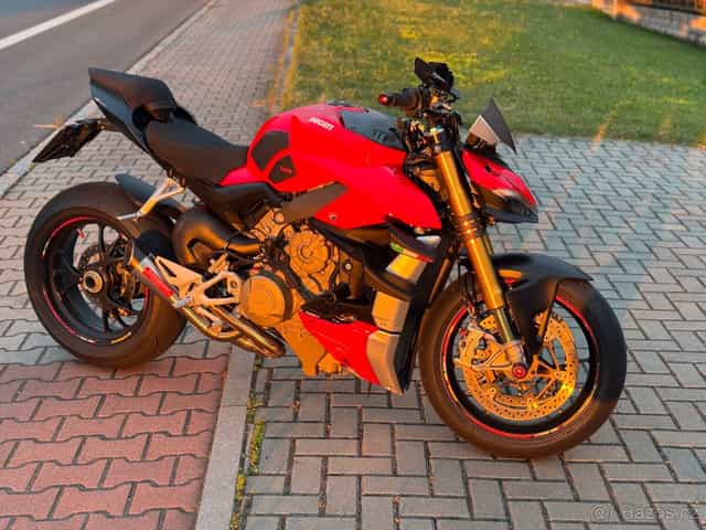 Ducati Streetfighter V4S 2022
