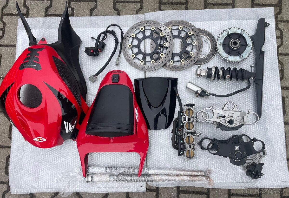 Honda cbr 600 rr díly