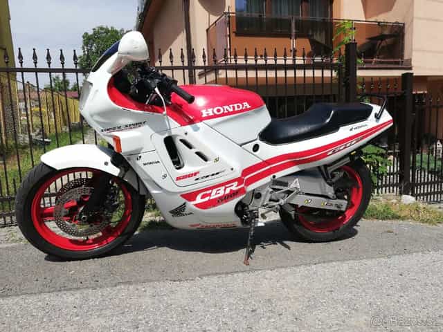 Honda CBR 600 PC19