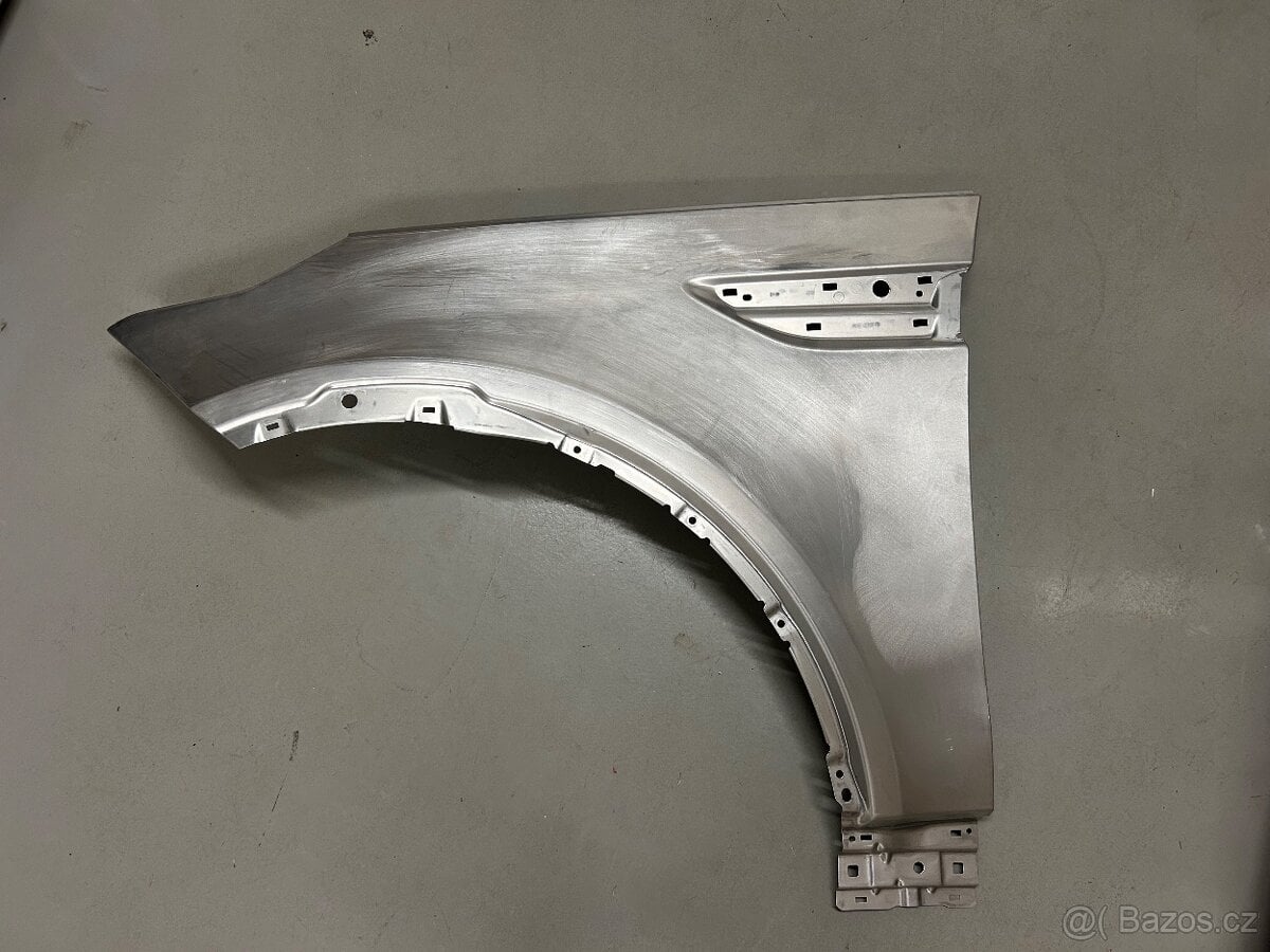 Land Rover Discovery 5 blatník