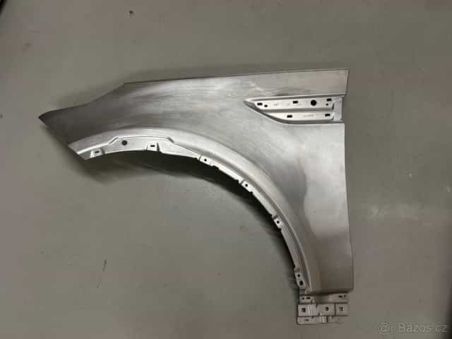 Land Rover Discovery 5 blatník