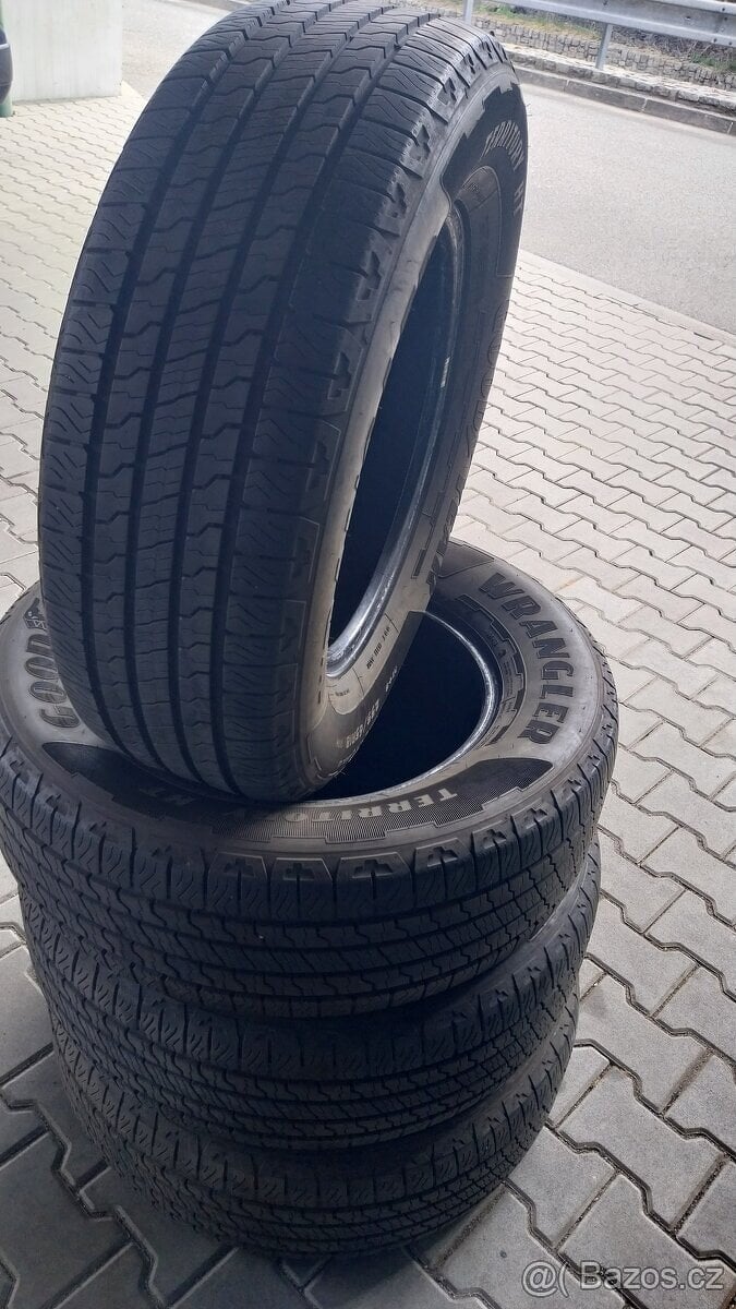 Prodám 4 x pneu Goodyear 255/65 R18 Ford Ranger, VW Amarok