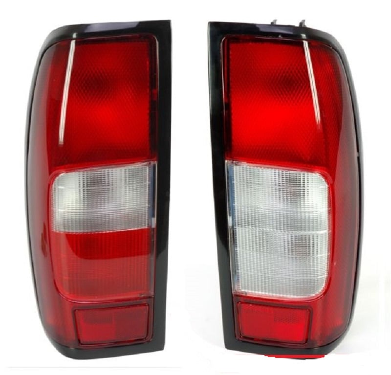 Zadní světla sada L+P pro Nissan Navara D22 , doublecab...