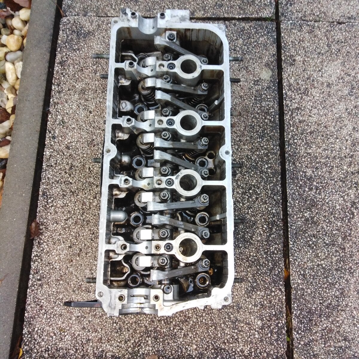 HLAVA MOTORU SUZUKI JIMNY