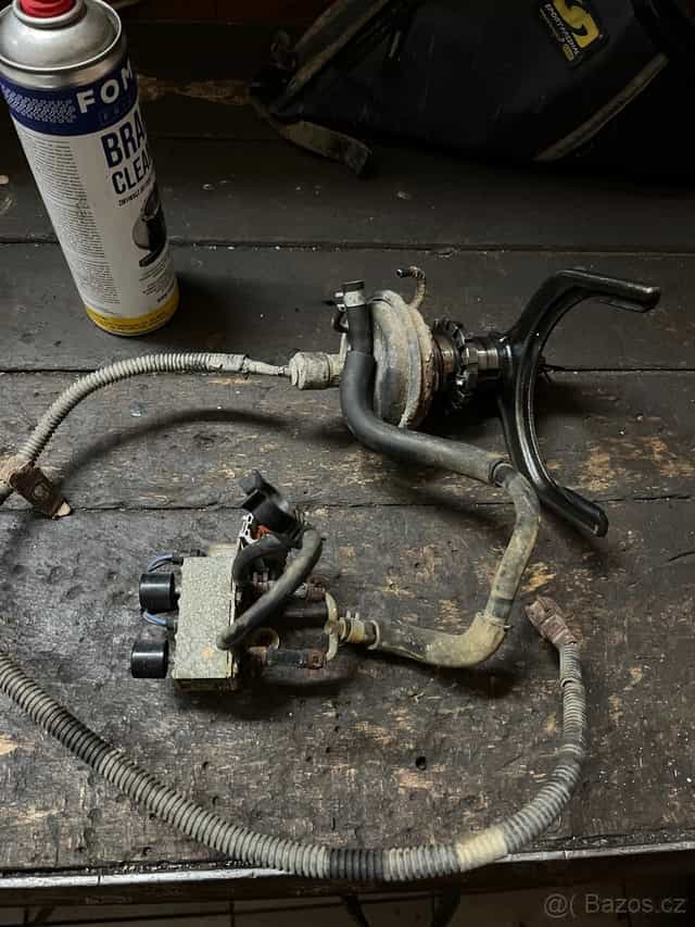 Ovládání zadní uzávěrky Patrol y61