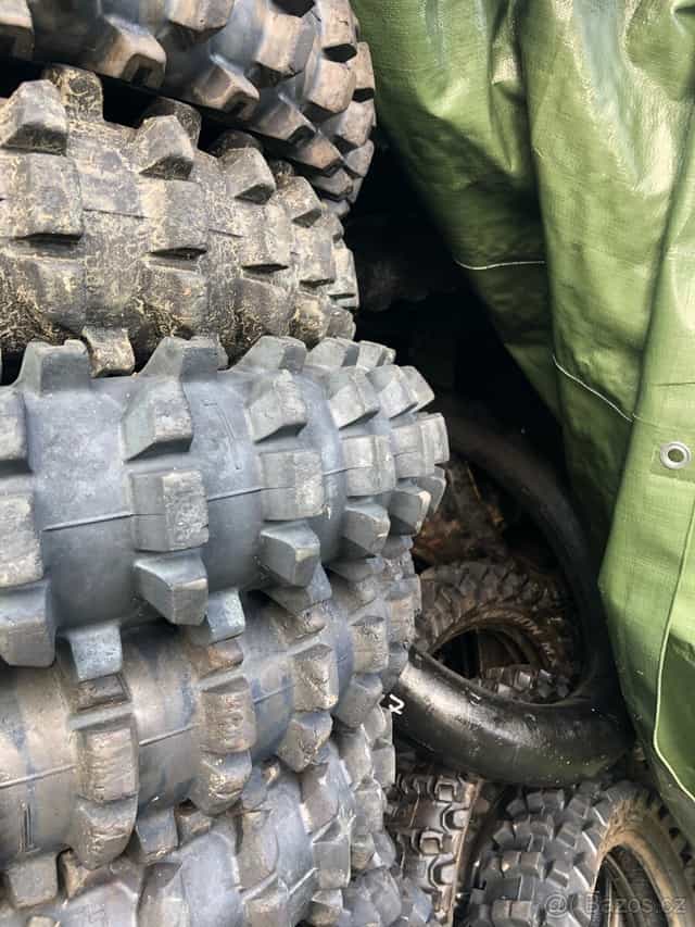Motokrosové pneu zadní a přední r19 r21