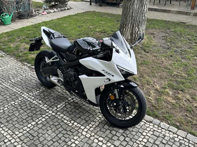 Honda CBR 650R E-Clutch