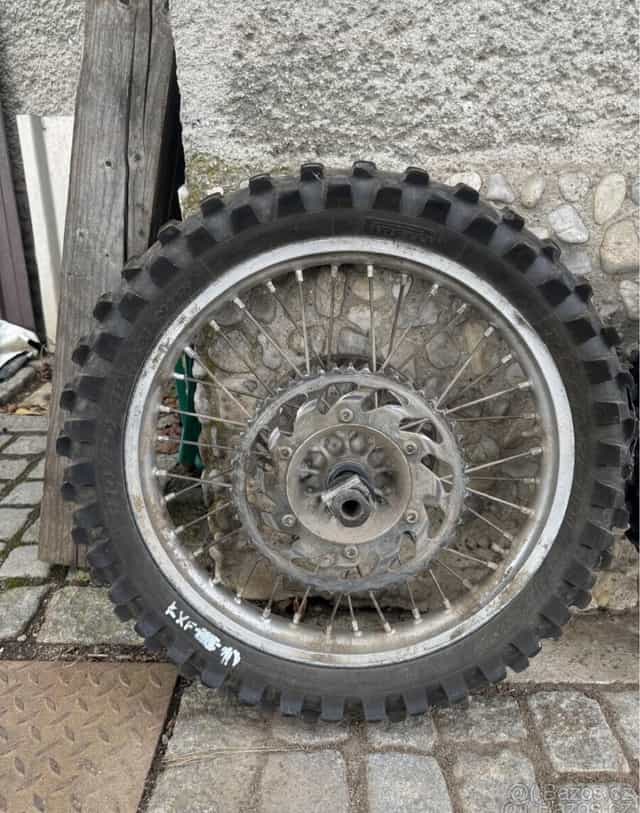 Zadní kolo Kawasaki KXF
