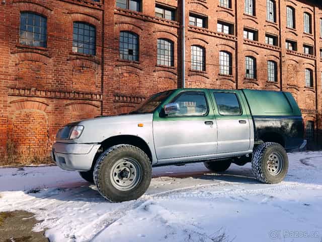 Nissan Navara d22 2.5 TD 76 kW