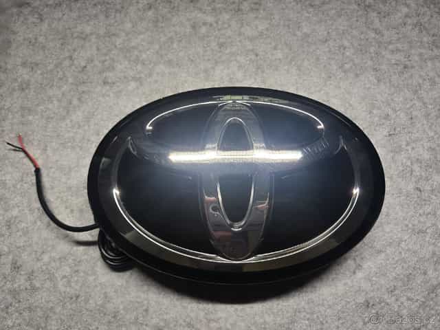 Svítící dynamický LED znak Toyota