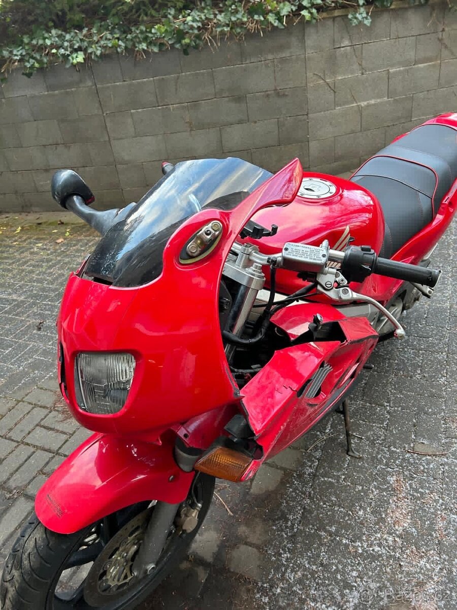 Honda VFR 750