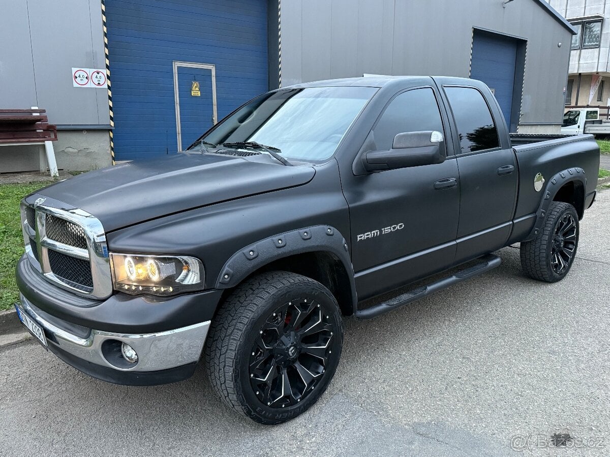 Dodge Ram 1500, 5.7Hemi, 2005, Kůže, R22, Infinity audio