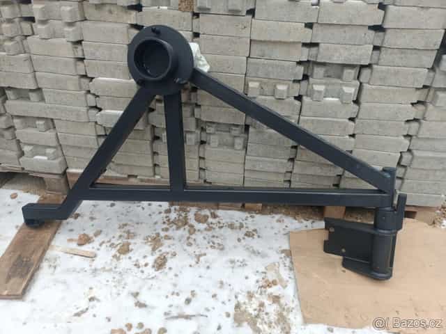 držák rezervy. Humvee Hummer H1