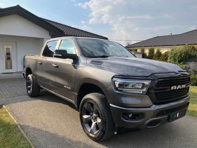 Dodge Ram 1500 5.7 V8 HEMI 4X4 - 2019