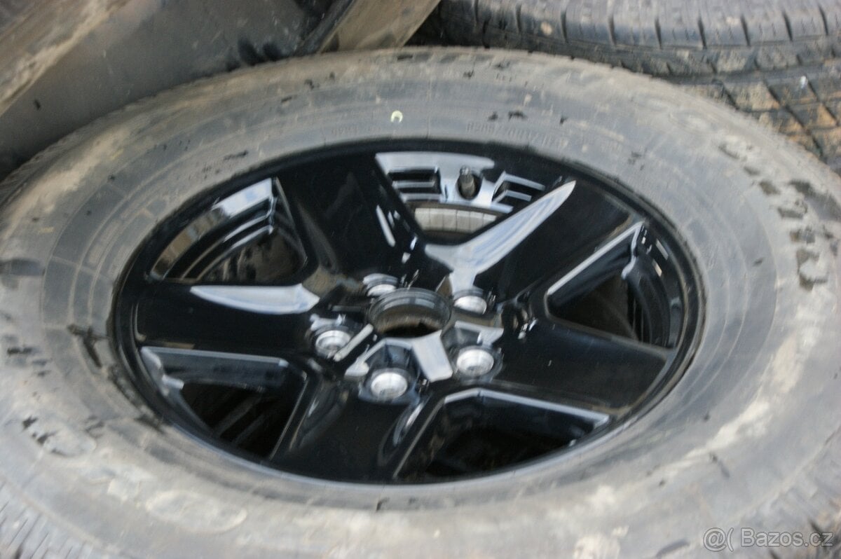 original kola Jeep Gladiator, Wrangler s pneu čidla TPMS