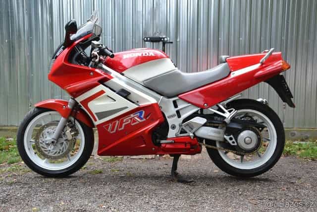 Honda VFR 750 RC36