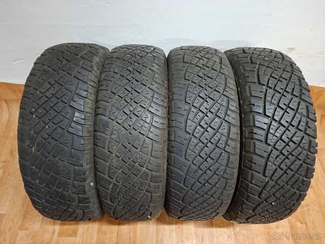 Celoroční pneu 245/70/17 General